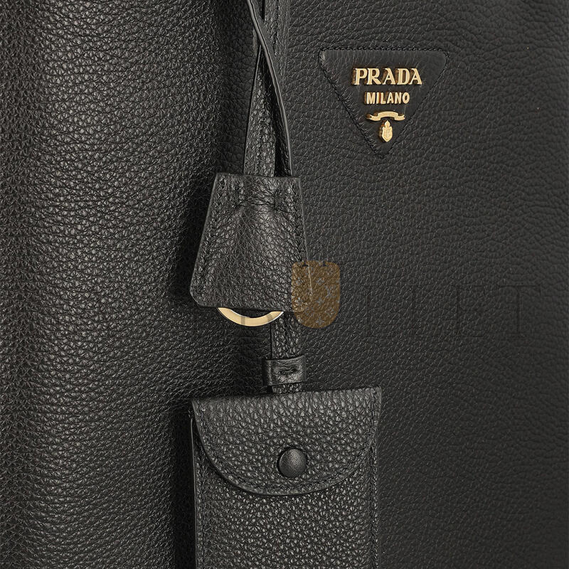 Pra*a large leather tote bag 1bg550 (35*35*8cm)